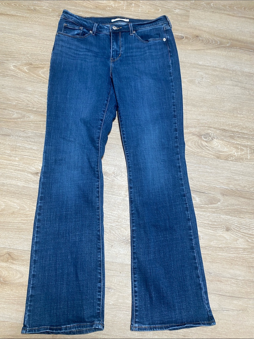 Levi’s Bootcut Jeans-8